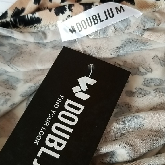 DOUBLJU by October Love Leopard Print Top - Picture 5 of 7